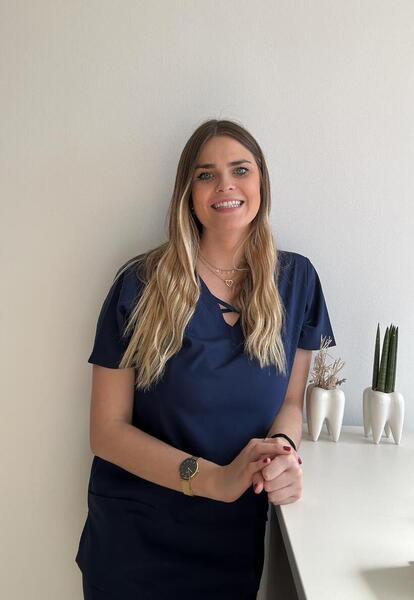 PEDIR CITA EN CLINICA DENTAL DE SONSECA